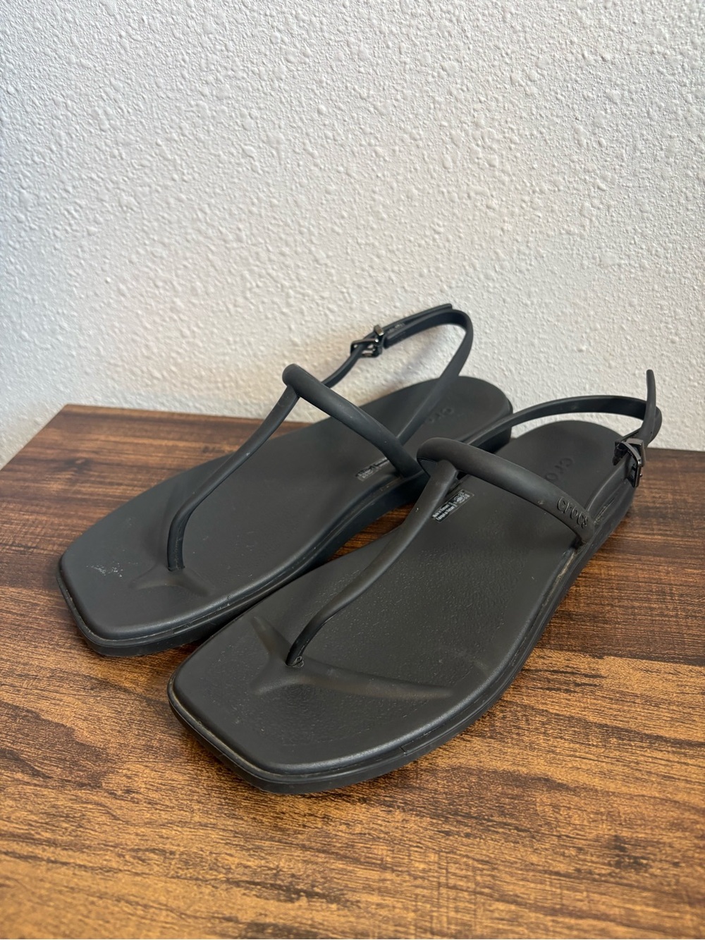 Crocs Women’s Miami Thong Sandals